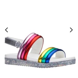 NEW NINA SANDALS